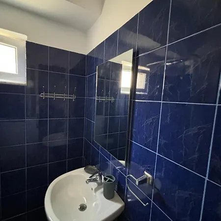 Cheap Bed and breakfast Himarë